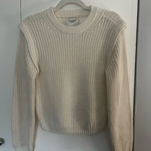 Abercrombie & Fitch Ivory Crewneck Chunky Knit Sweater